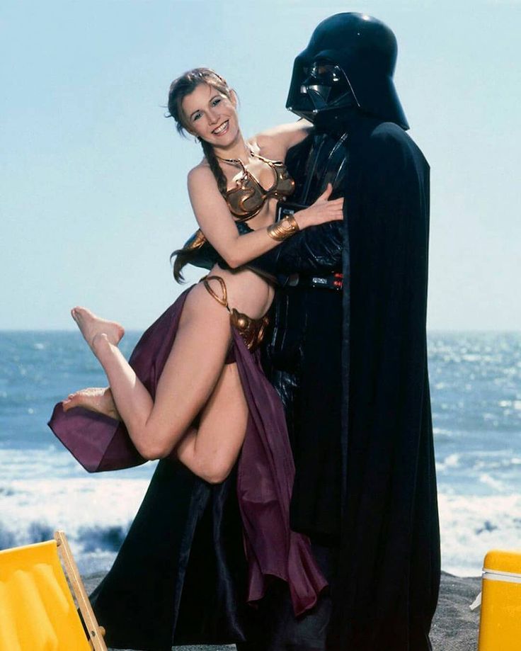 Leia y Darth Vader playa