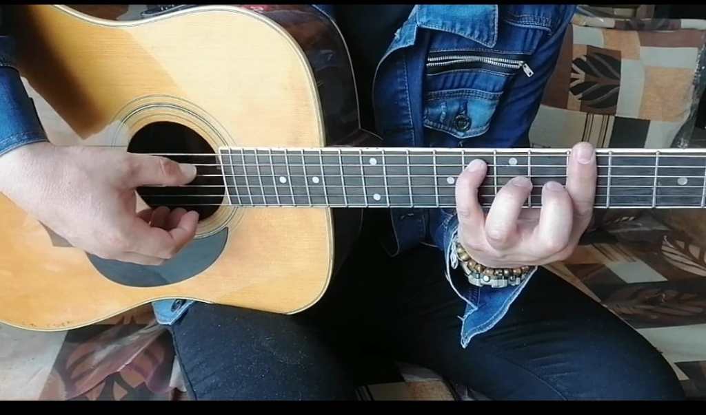 CRÓNICA DE MANOS | Doble&nbsp;vida