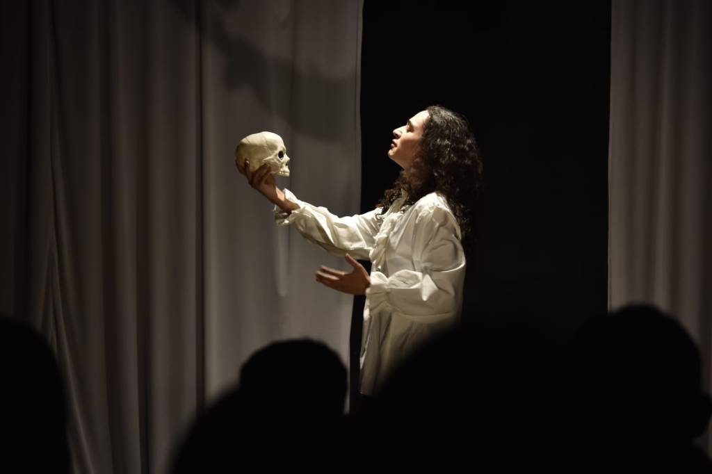 ser o no ser monólogo hamlet