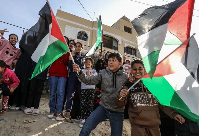 celebración por acuerdo entre Israel y Hamas