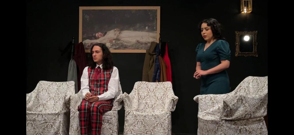 escenografía minimalista obra de teatro udeg