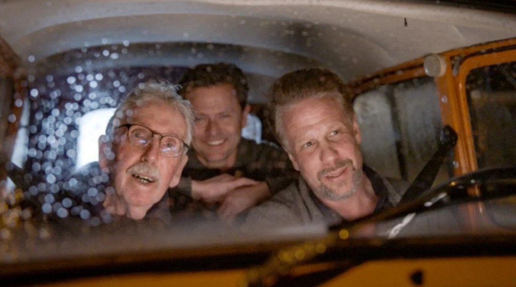 Lars y su hijo en un viaje por carretera película sueca