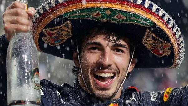 celebrando a mexico con tequila septiembre bebida tradicional