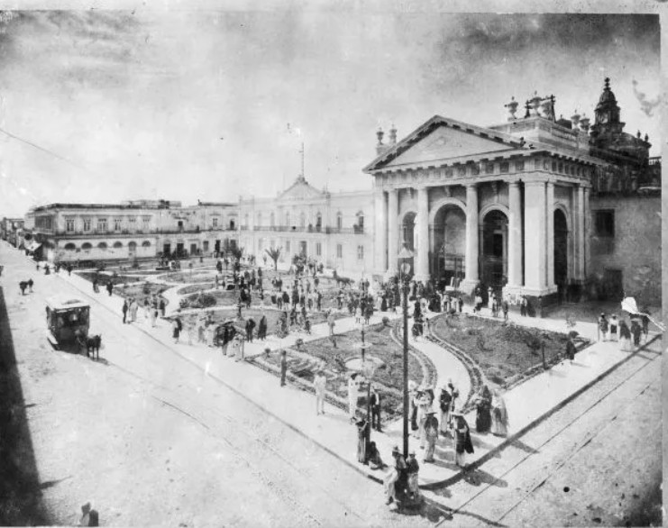 antigua universidad de guadalajara cien años centenario