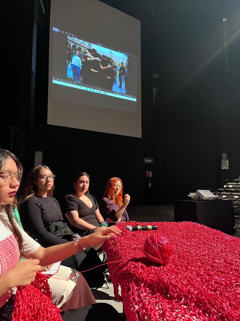 instalación arte político zapatos desaparecidos